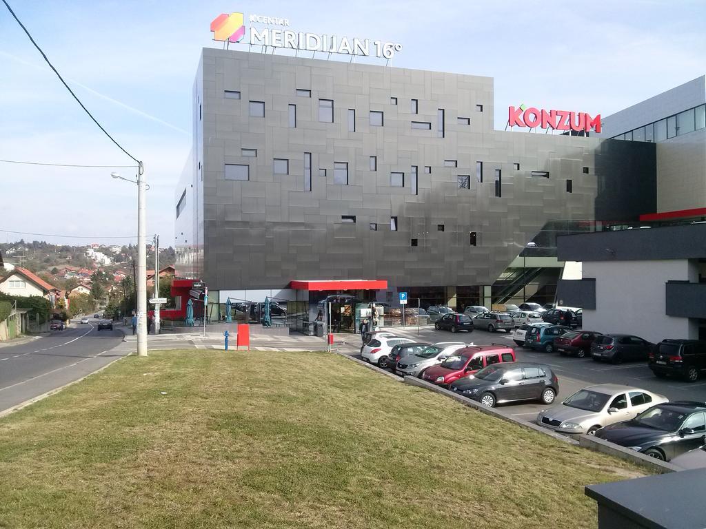Apartments Garden Загреб Экстерьер фото