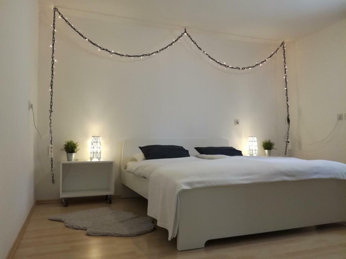 Apartments Garden Загреб Экстерьер фото